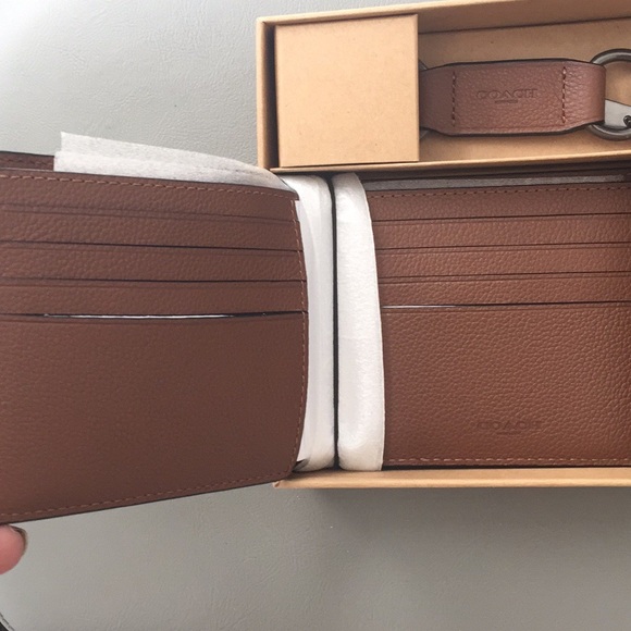 NWT Coach Wallet and card case with key fob - Picture 6 of 7
